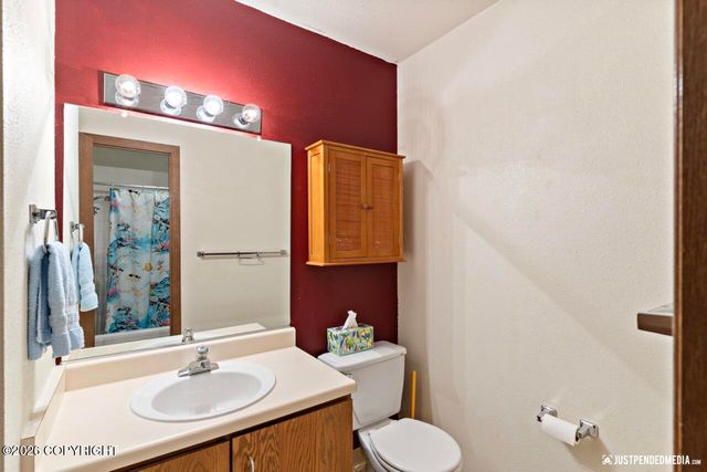 611 Copperbush Court, Anchorage, AK 99518