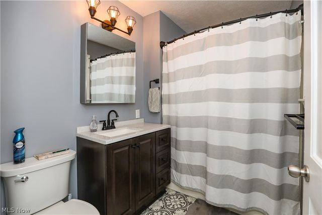 748 Cedar Avenue, Ravenna, OH 44266