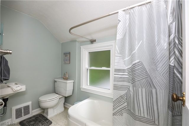 748 Cedar Avenue, Ravenna, OH 44266