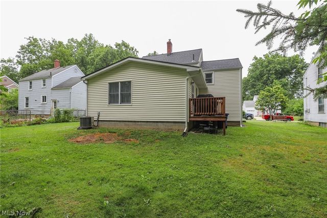 748 Cedar Avenue, Ravenna, OH 44266