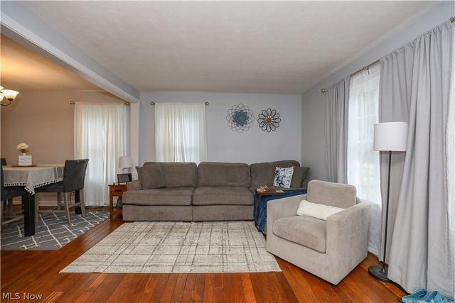 748 Cedar Avenue, Ravenna, OH 44266
