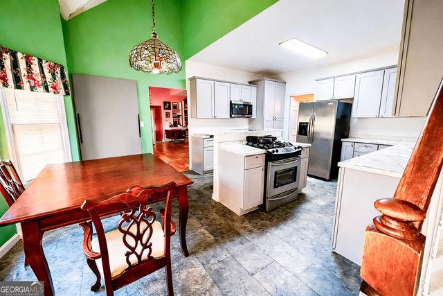 1306 Desoto Falls Court SW, Atlanta, GA 30311