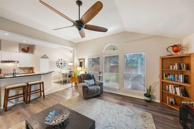 6006 Knollwood Trail, Spring, TX 77373