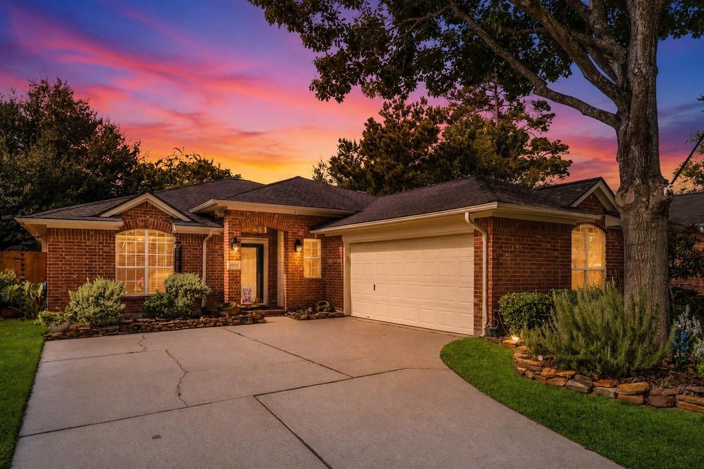 6006 Knollwood Trail, Spring, TX 77373