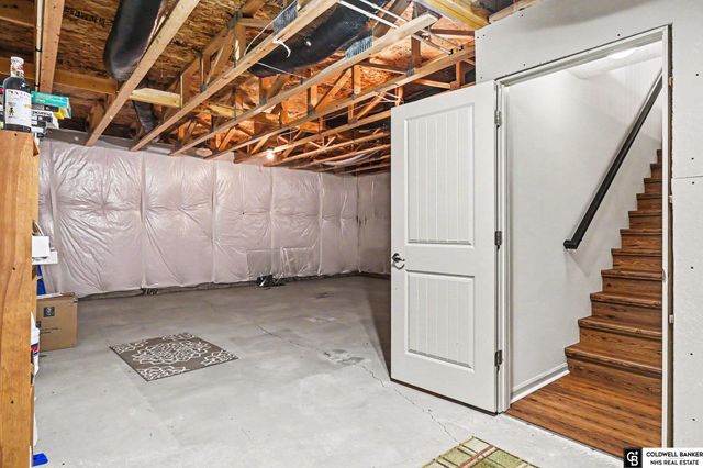 13702 Williamsburg Drive, Bellevue, NE 68123