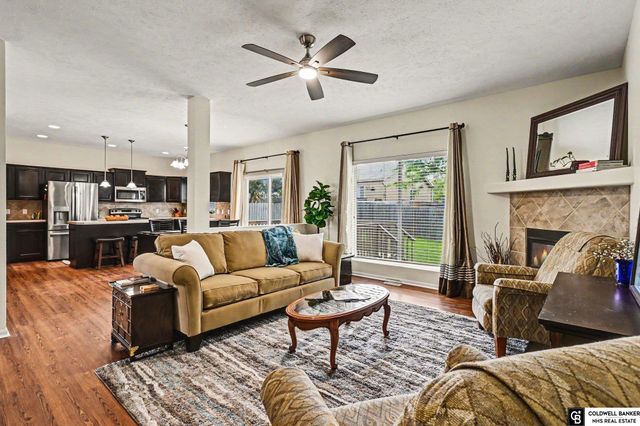 13702 Williamsburg Drive, Bellevue, NE 68123