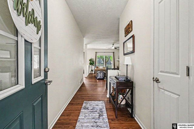 13702 Williamsburg Drive, Bellevue, NE 68123
