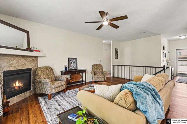 13702 Williamsburg Drive, Bellevue, NE 68123
