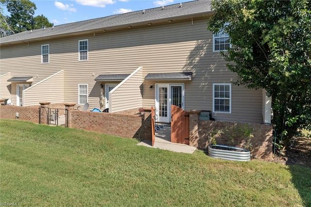 307 Skiles Heights D, Thomasville, NC 27360