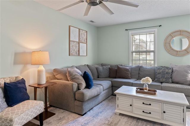 307 Skiles Heights D, Thomasville, NC 27360