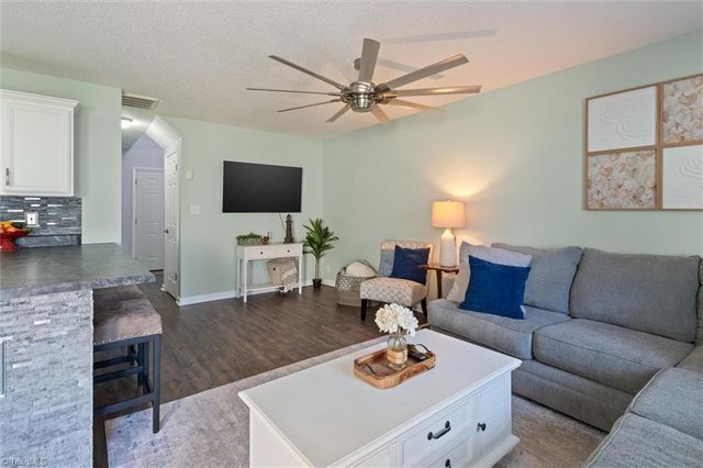 307 Skiles Heights D, Thomasville, NC 27360