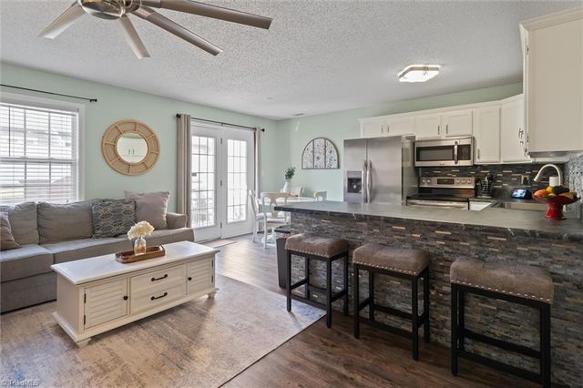 307 Skiles Heights D, Thomasville, NC 27360