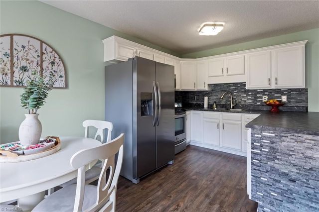 307 Skiles Heights D, Thomasville, NC 27360