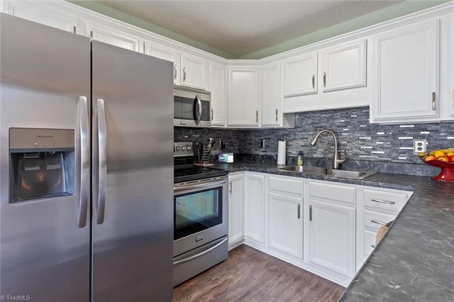 307 Skiles Heights D, Thomasville, NC 27360