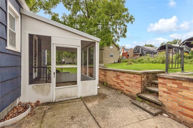 115 Wheelock Drive, Bedford, OH 44146