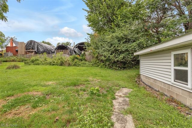 115 Wheelock Drive, Bedford, OH 44146