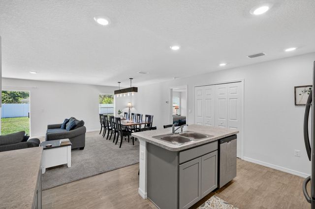 24 PIERCE LANE, Palm Coast, FL 32164