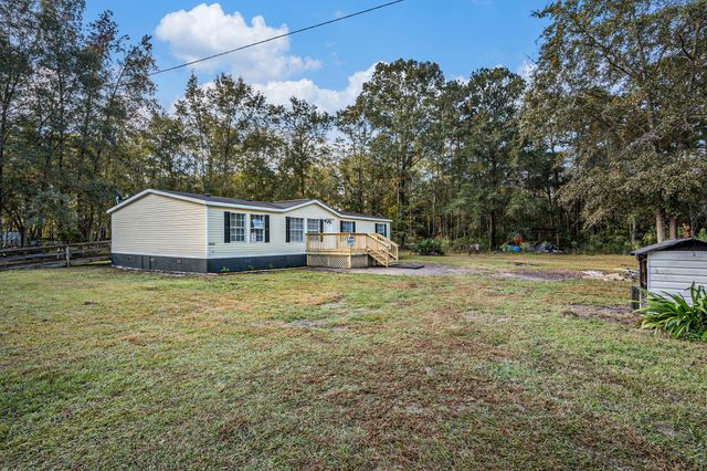 1021 Nash Road, Ridgeville, SC 29472