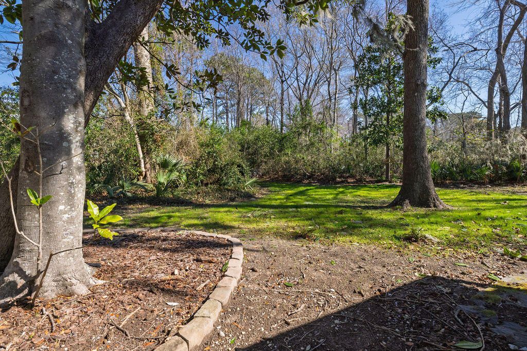 Image 31 of property listing at 1716 Villa Maison, Mount Pleasant, SC 29464