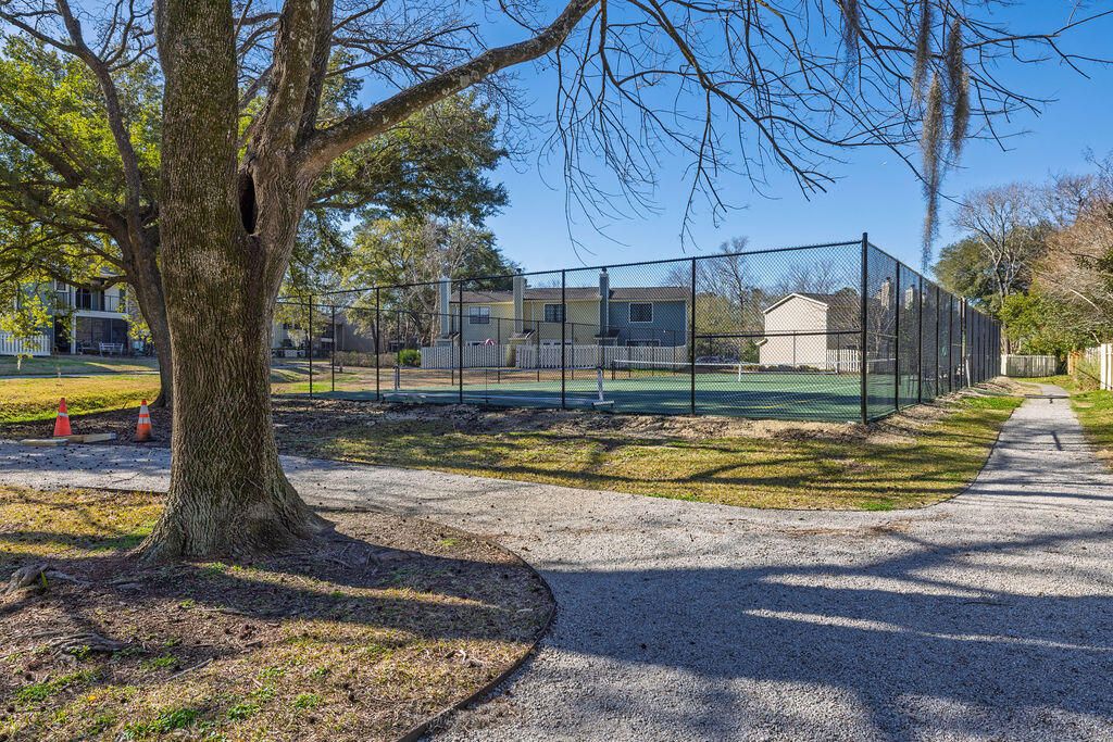 Image 36 of property listing at 1716 Villa Maison, Mount Pleasant, SC 29464