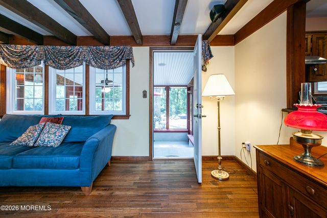 75 Lakeview Drive, Allentown, NJ 08501