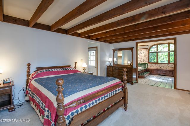 75 Lakeview Drive, Allentown, NJ 08501