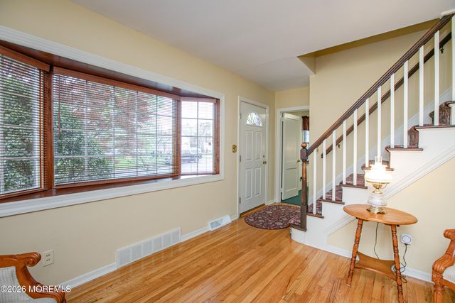 75 Lakeview Drive, Allentown, NJ 08501