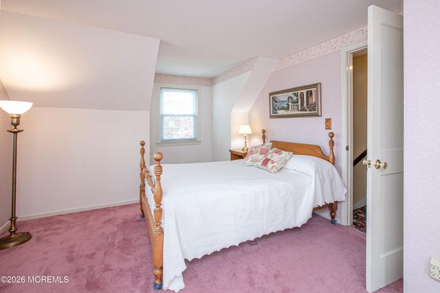 75 Lakeview Drive, Allentown, NJ 08501