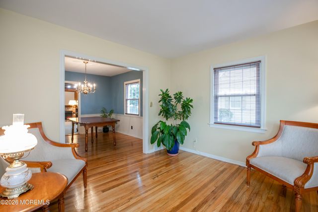 75 Lakeview Drive, Allentown, NJ 08501