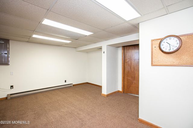 75 Lakeview Drive, Allentown, NJ 08501