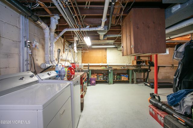 75 Lakeview Drive, Allentown, NJ 08501