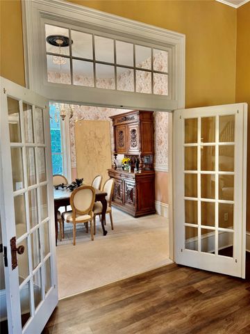 319 S Denton Street, Gainesville, TX 76240