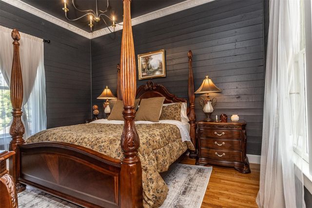 319 S Denton Street, Gainesville, TX 76240