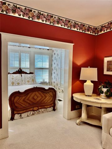 319 S Denton Street, Gainesville, TX 76240