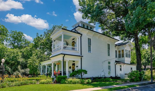 319 S Denton Street, Gainesville, TX 76240