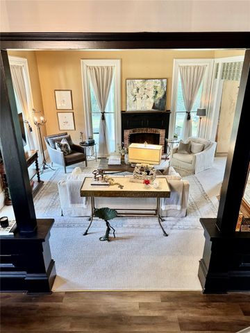 319 S Denton Street, Gainesville, TX 76240