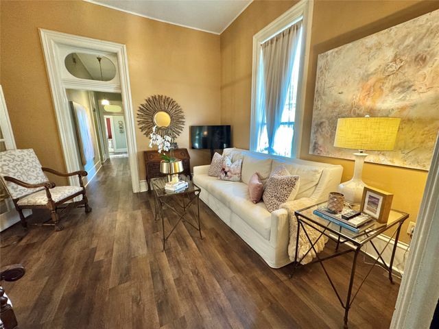 319 S Denton Street, Gainesville, TX 76240