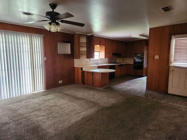 205 E Fairlane Dr, Longview, TX 75604