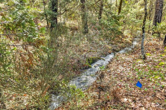 565 Greens Creek Road, Grants Pass, OR 97527