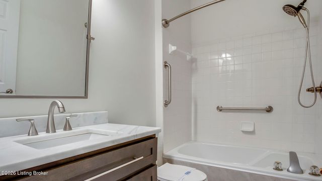 5139 Withorn Square, Louisville, KY 40241