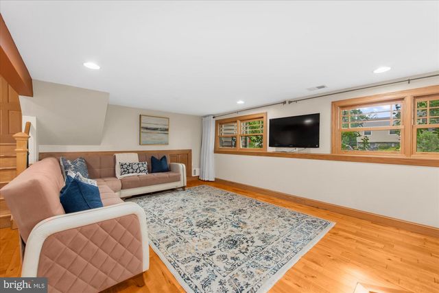 118 CORNWALL DR, Chalfont, PA 18914