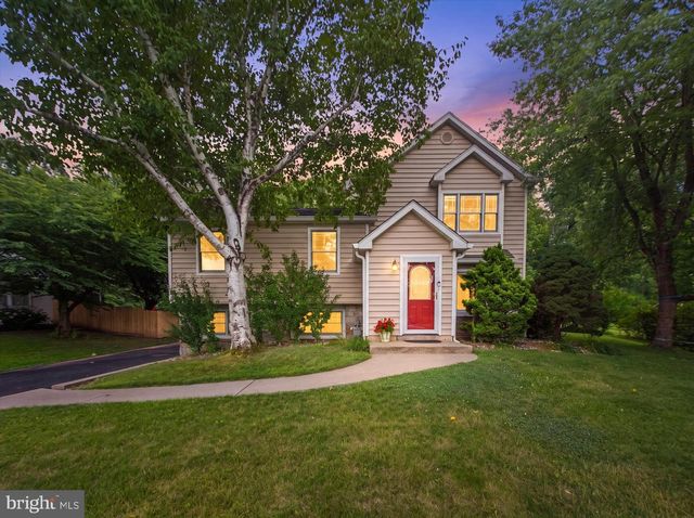 118 CORNWALL DR, Chalfont, PA 18914