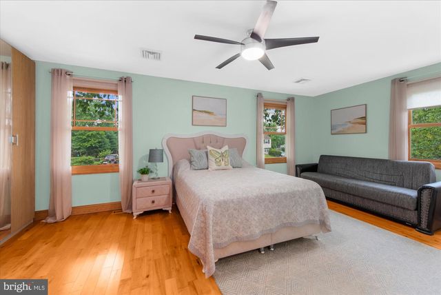 118 CORNWALL DR, Chalfont, PA 18914