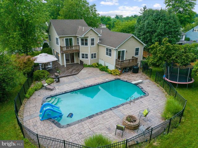 118 CORNWALL DR, Chalfont, PA 18914
