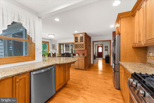 118 CORNWALL DR, Chalfont, PA 18914