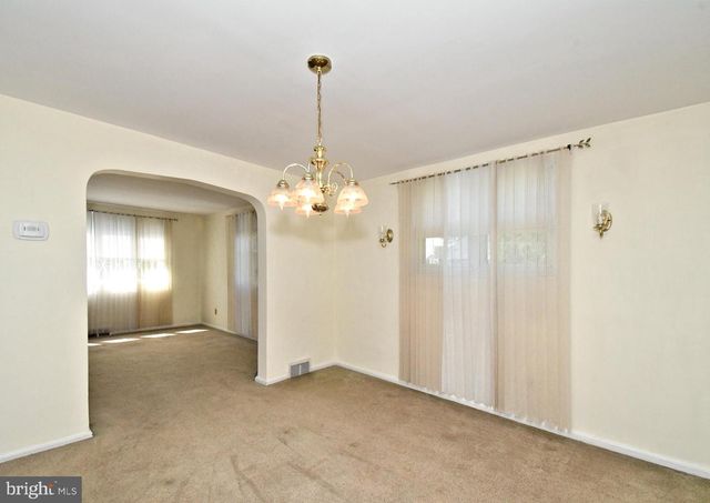 610 TOPSFIELD RD, Hatboro, PA 19040