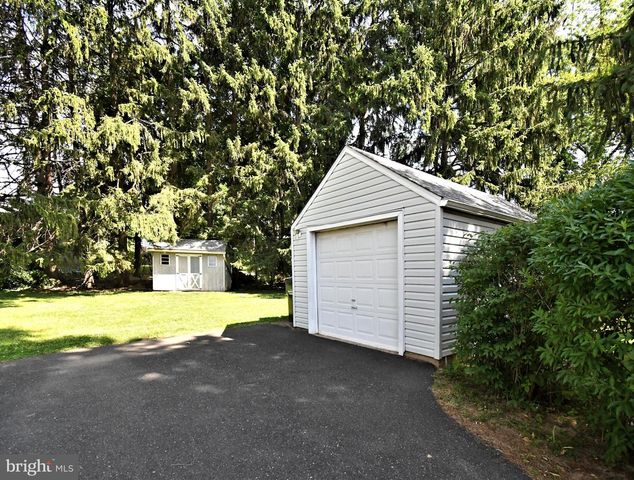 610 TOPSFIELD RD, Hatboro, PA 19040