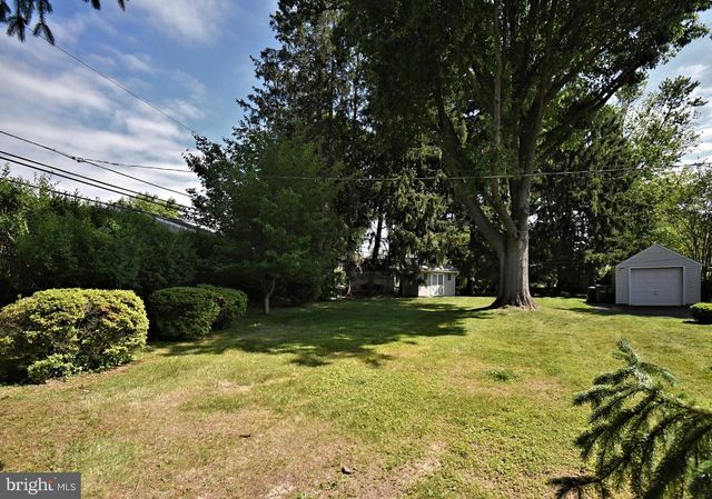 610 TOPSFIELD RD, Hatboro, PA 19040
