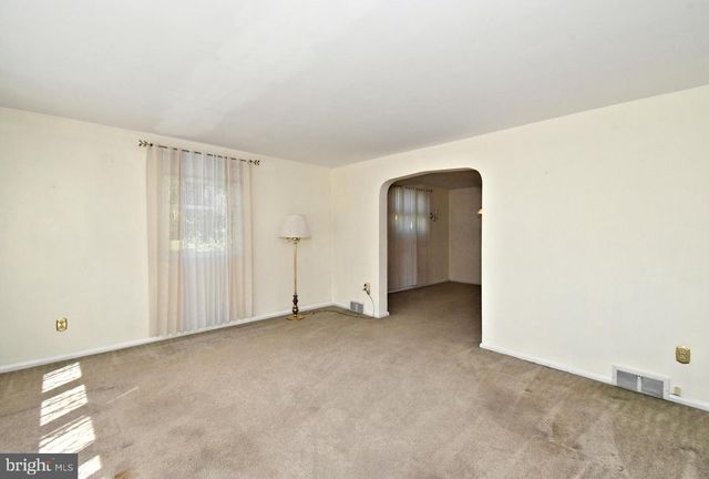 610 TOPSFIELD RD, Hatboro, PA 19040