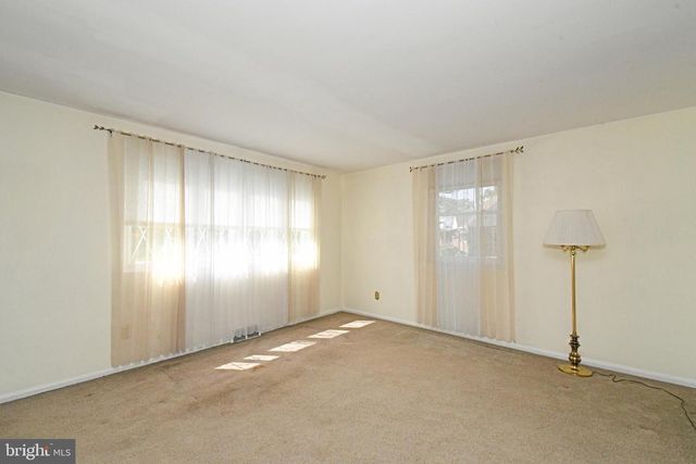 610 TOPSFIELD RD, Hatboro, PA 19040